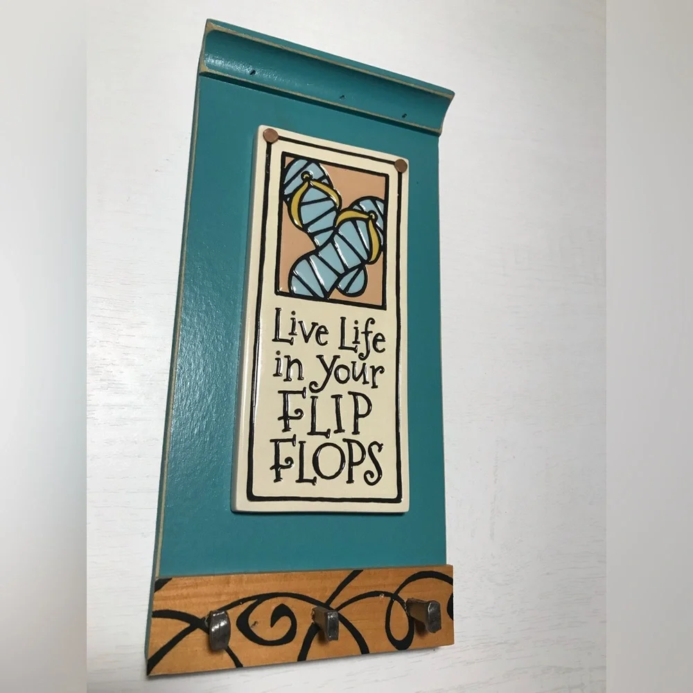 Macone Clay Wall Plaque Key Holder